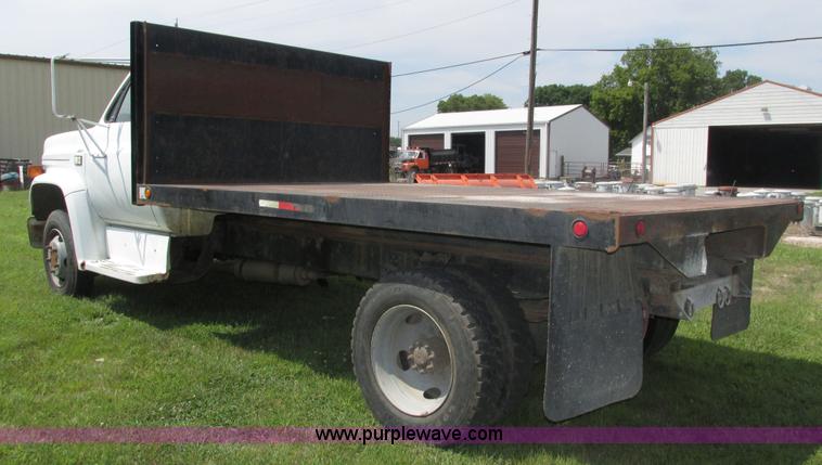 image for item H4520 1989 Chevrolet C60 Custom Deluxe dump flatbed truck
