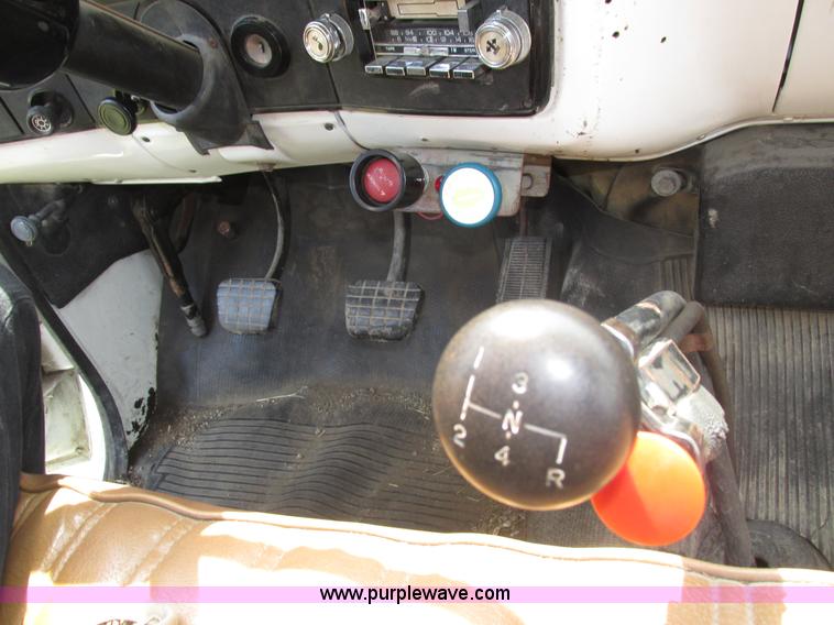 image for item H4520 1989 Chevrolet C60 Custom Deluxe dump flatbed truck