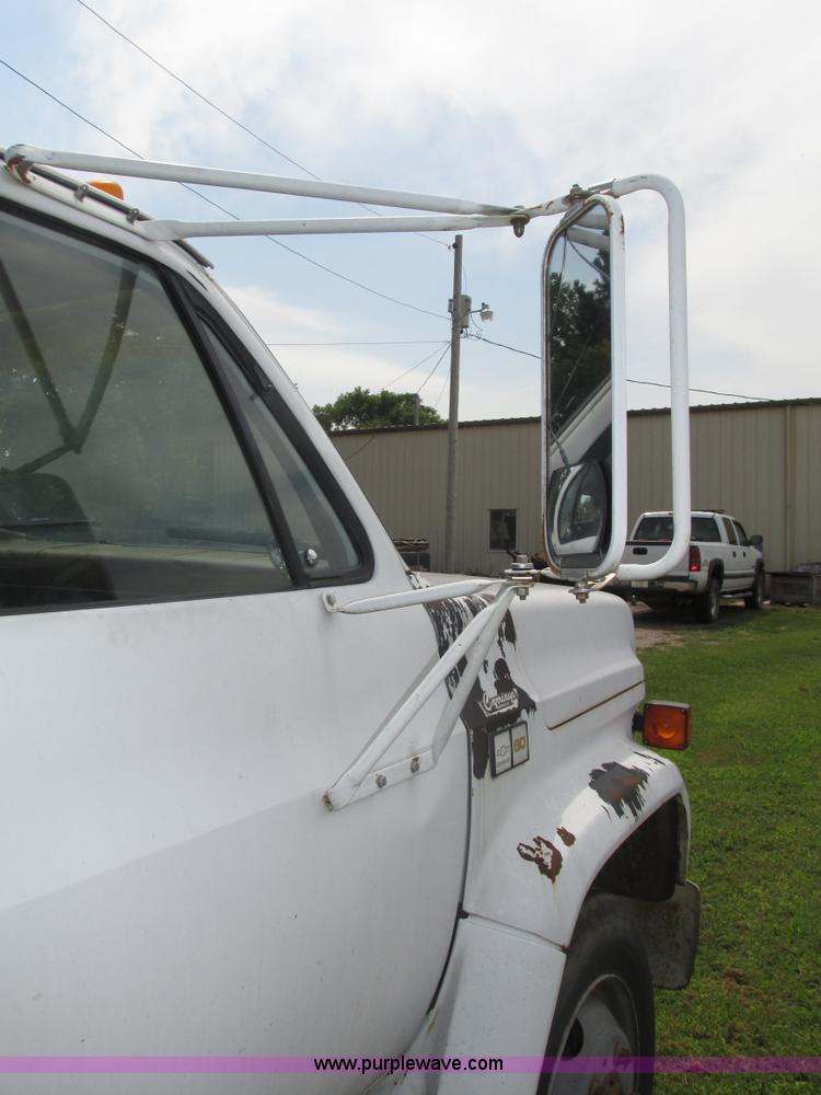 image for item H4520 1989 Chevrolet C60 Custom Deluxe dump flatbed truck