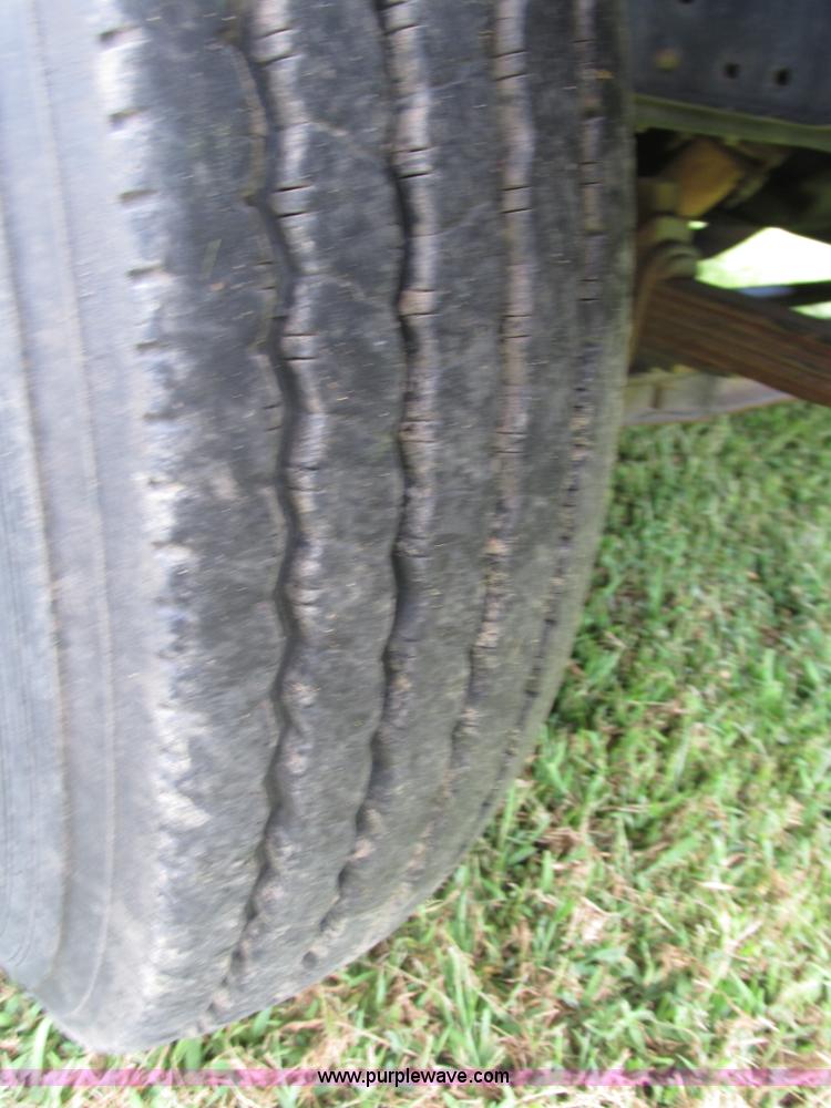 image for item H4520 1989 Chevrolet C60 Custom Deluxe dump flatbed truck