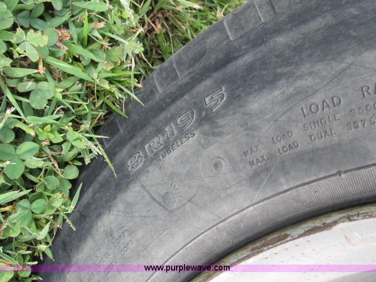 image for item H4520 1989 Chevrolet C60 Custom Deluxe dump flatbed truck