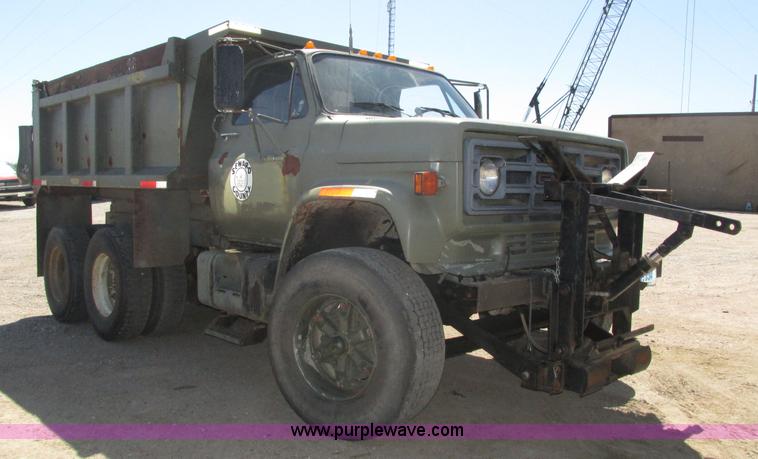 image for item H4530 1984 GMC TopKick dump truck