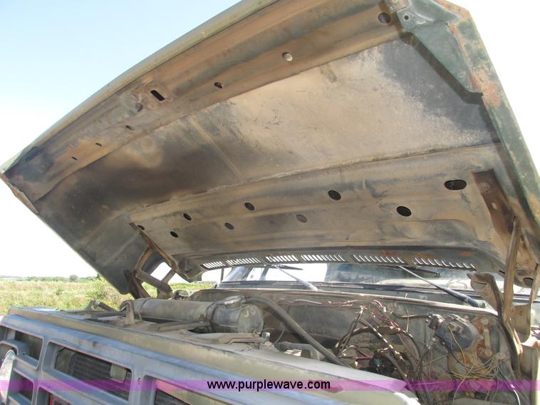 image for item H4530 1984 GMC TopKick dump truck