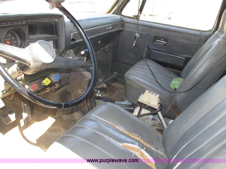 image for item H4530 1984 GMC TopKick dump truck