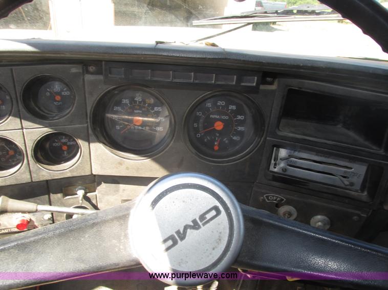 image for item H4530 1984 GMC TopKick dump truck