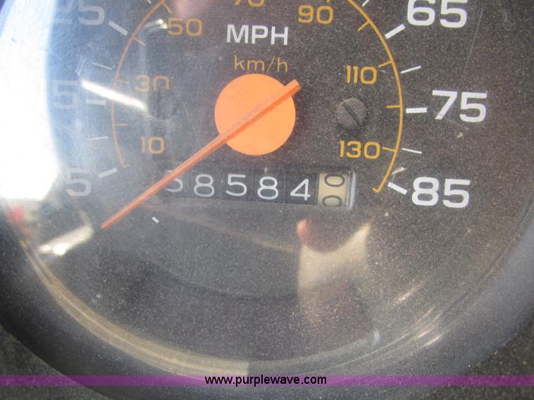 image for item H4530 1984 GMC TopKick dump truck