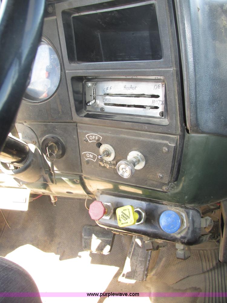 image for item H4530 1984 GMC TopKick dump truck