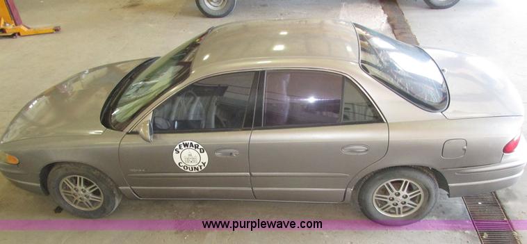 image for item H4532 1999 Buick Regal LS