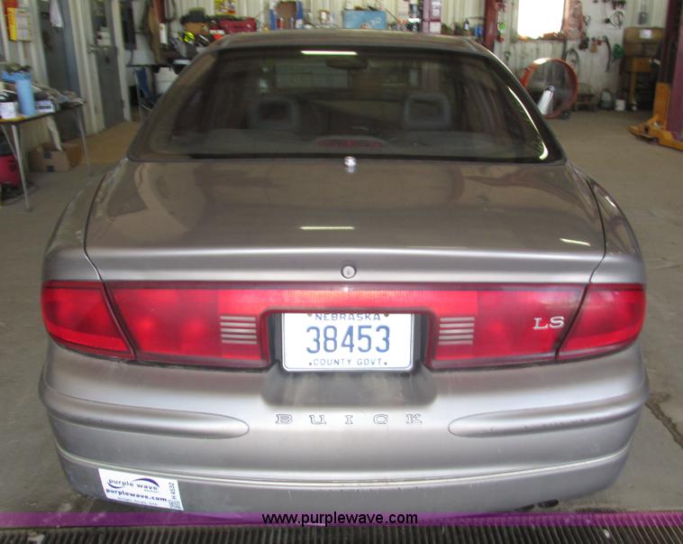 image for item H4532 1999 Buick Regal LS