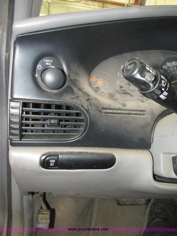 image for item H4532 1999 Buick Regal LS