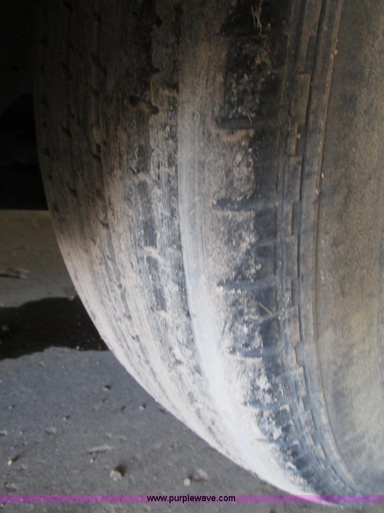 image for item H4532 1999 Buick Regal LS
