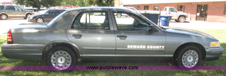 image for item H4533 2003 Ford Crown Victoria Police Interceptor