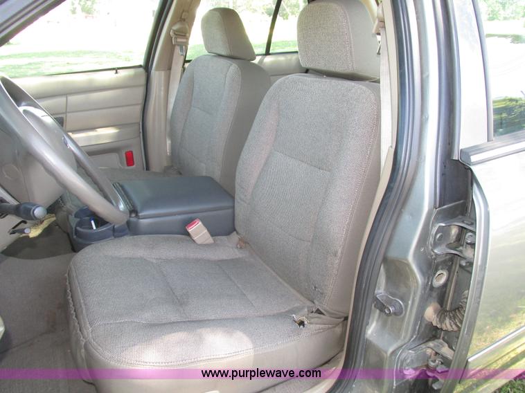 image for item H4533 2003 Ford Crown Victoria Police Interceptor