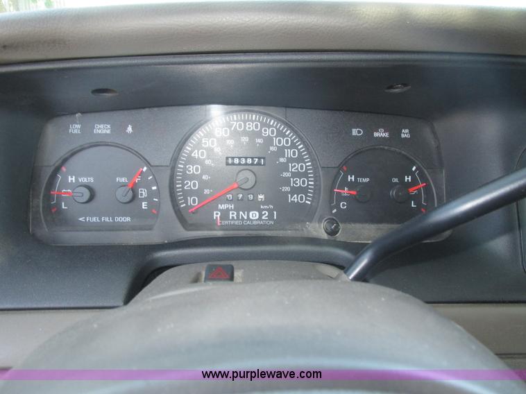 image for item H4533 2003 Ford Crown Victoria Police Interceptor