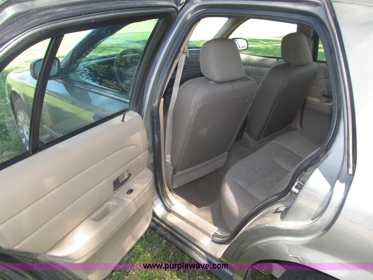 image for item H4533 2003 Ford Crown Victoria Police Interceptor