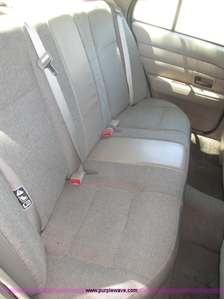 image for item H4533 2003 Ford Crown Victoria Police Interceptor