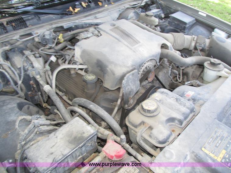 image for item H4533 2003 Ford Crown Victoria Police Interceptor