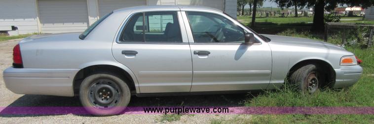 image for item I2012 2003 Ford Crown Victoria Police Interceptor