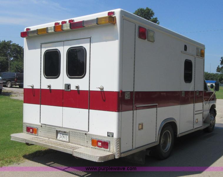 image for item I2013 1998 Ford Econoline E350 ambulance