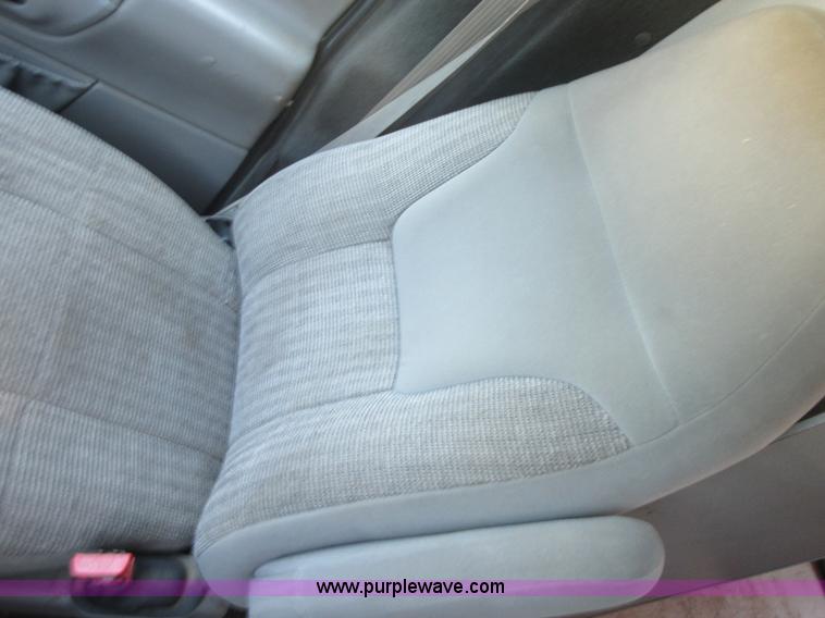 image for item I2013 1998 Ford Econoline E350 ambulance