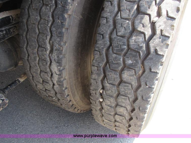 image for item I2014 2008 Freightliner Business Class M2 refuse truck