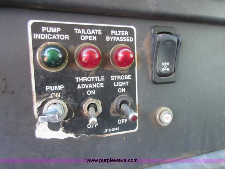 image for item I2014 2008 Freightliner Business Class M2 refuse truck