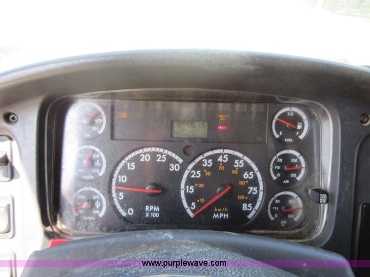 image for item I2014 2008 Freightliner Business Class M2 refuse truck