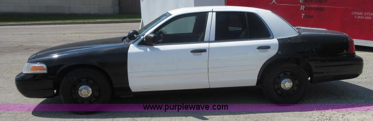 image for item I2021 2008 Ford Crown Victoria Police Interceptor
