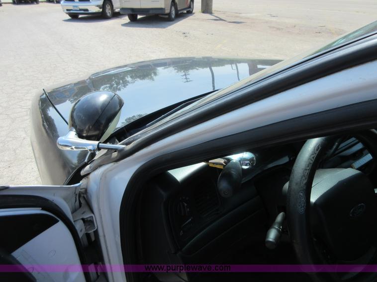 image for item I2021 2008 Ford Crown Victoria Police Interceptor