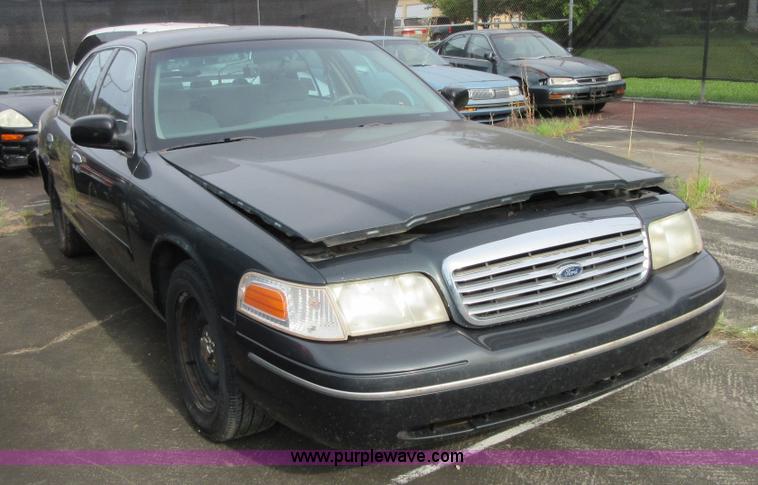 image for item I2031 1998 Ford Crown Victoria Police Interceptor