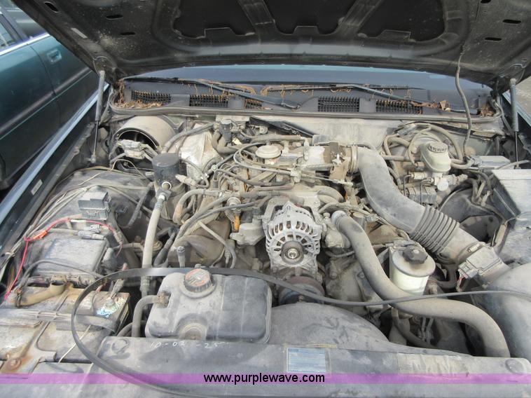 image for item I2031 1998 Ford Crown Victoria Police Interceptor