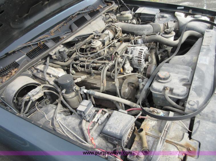 image for item I2031 1998 Ford Crown Victoria Police Interceptor