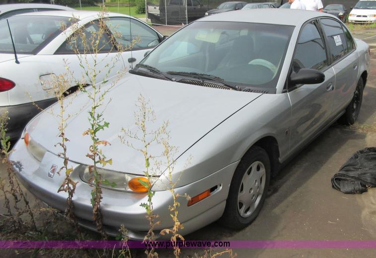 image for item I2032 2002 Saturn SL SL1