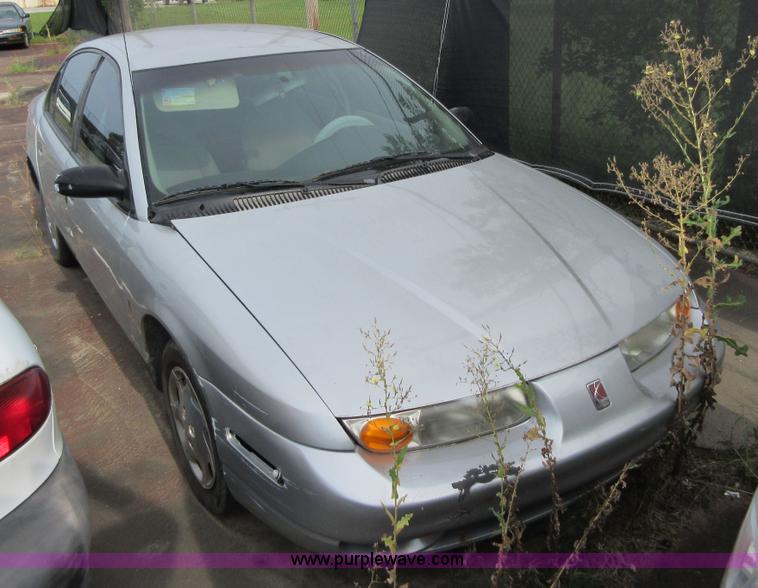 image for item I2032 2002 Saturn SL SL1