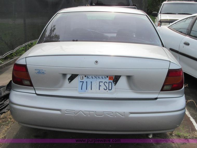 image for item I2032 2002 Saturn SL SL1