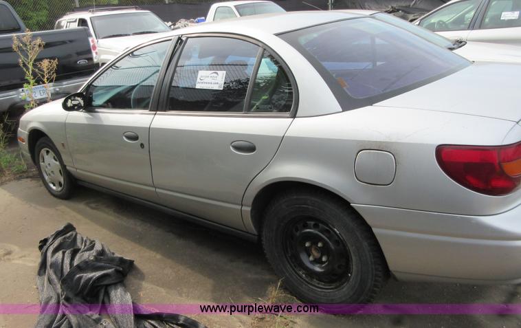 image for item I2032 2002 Saturn SL SL1