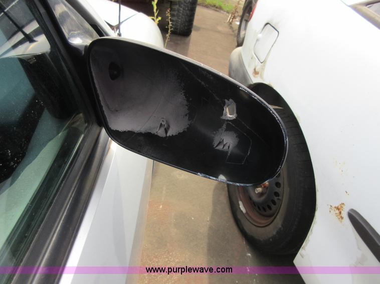 image for item I2032 2002 Saturn SL SL1