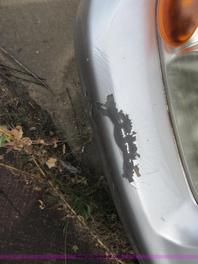 image for item I2032 2002 Saturn SL SL1