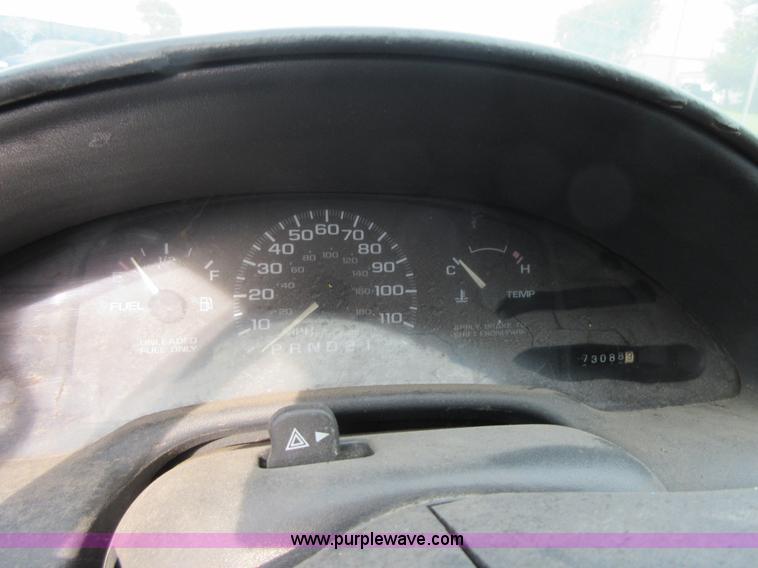 image for item I2033 1997 Chevrolet Cavalier