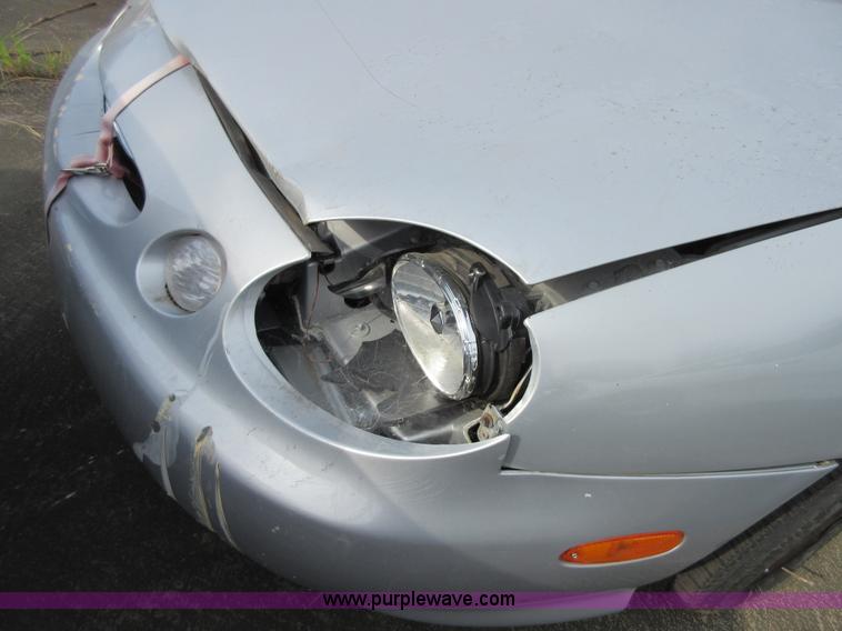 image for item I2034 1999 Ford Taurus SE