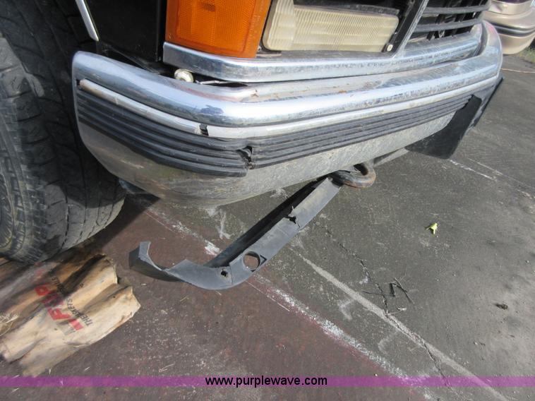 image for item I2035 1998 Chevrolet 1500 Ext. Cab pickup truck