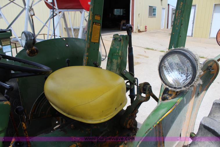 image for item J5798 John Deere 302 tractor