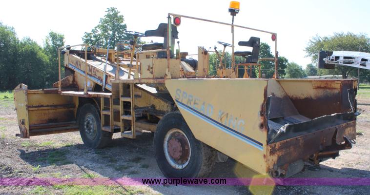 image for item J5816 1991 W.H. Manufacturing WHS chip spreader