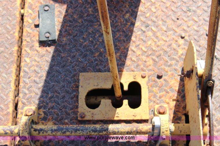 image for item J5816 1991 W.H. Manufacturing WHS chip spreader