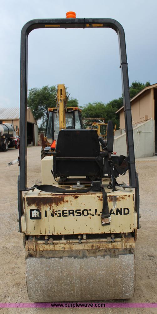 image for item J5832 1996 Ingersoll Rand DD-22 smooth double drum roller compactor
