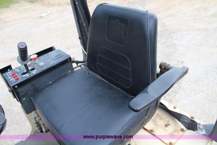 image for item J5832 1996 Ingersoll Rand DD-22 smooth double drum roller compactor