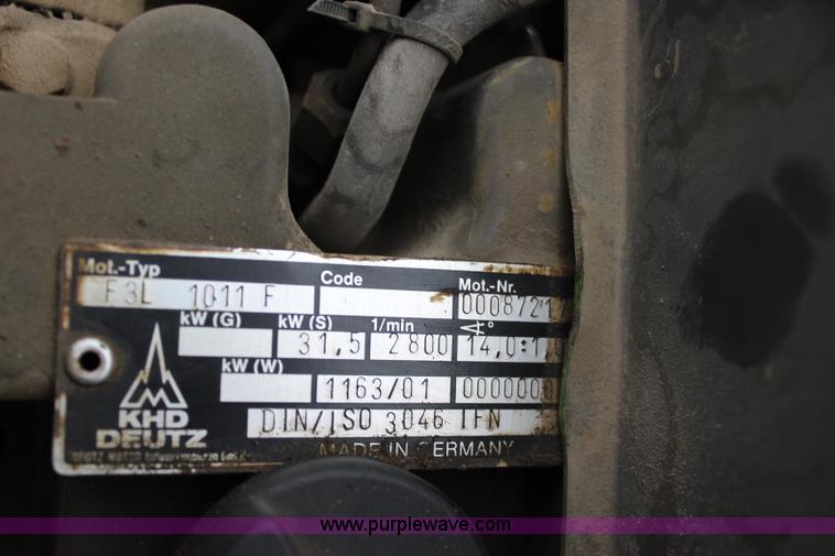 image for item J5832 1996 Ingersoll Rand DD-22 smooth double drum roller compactor