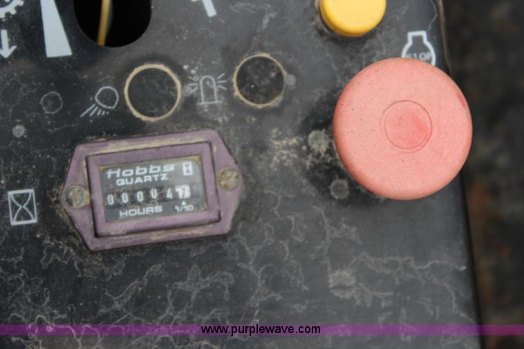 image for item J5832 1996 Ingersoll Rand DD-22 smooth double drum roller compactor