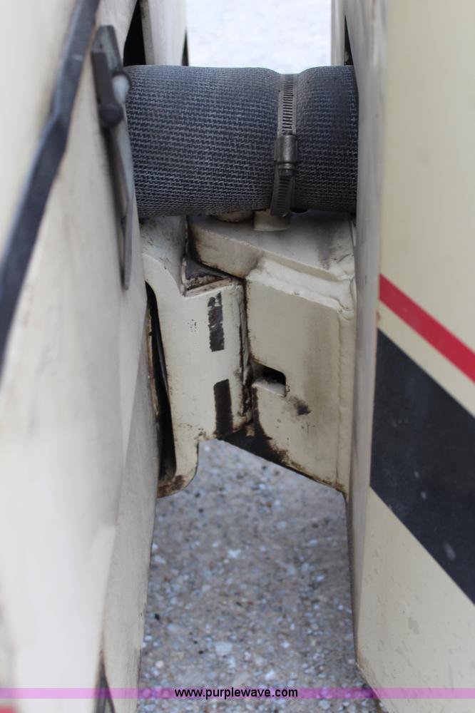 image for item J5832 1996 Ingersoll Rand DD-22 smooth double drum roller compactor