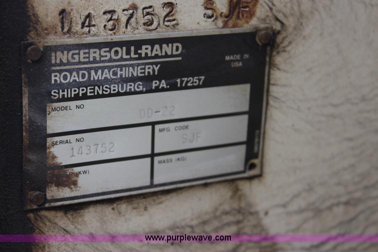 image for item J5832 1996 Ingersoll Rand DD-22 smooth double drum roller compactor